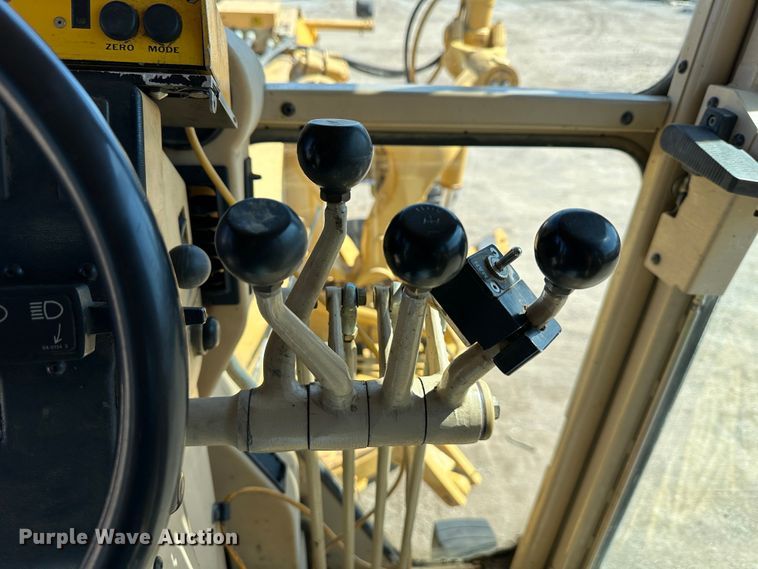 image for item DR5008 1999 Caterpillar 160H  motor grader