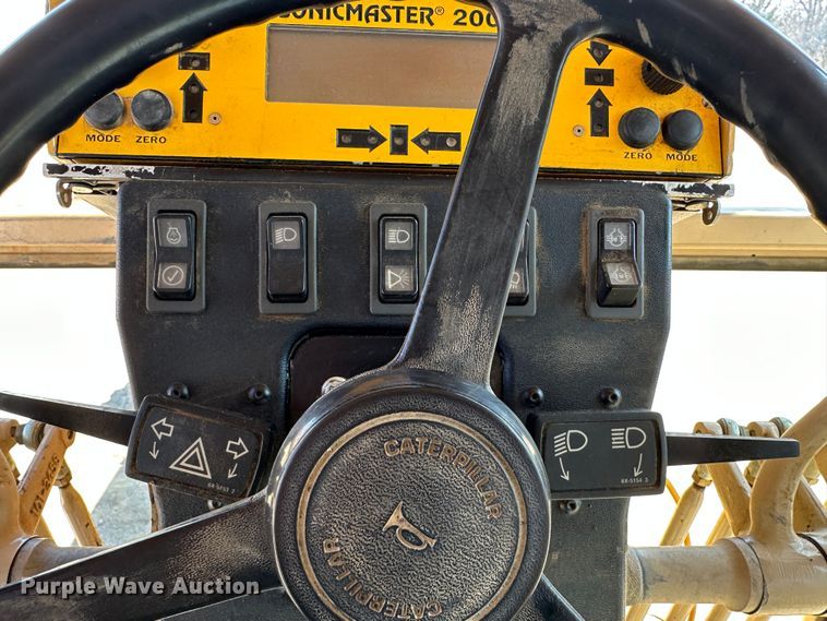 image for item DR5008 1999 Caterpillar 160H  motor grader