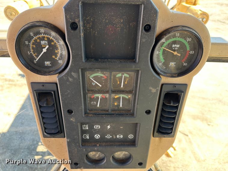 image for item DR5008 1999 Caterpillar 160H  motor grader