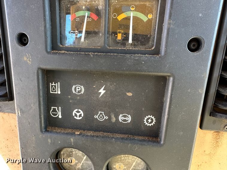 image for item DR5008 1999 Caterpillar 160H  motor grader