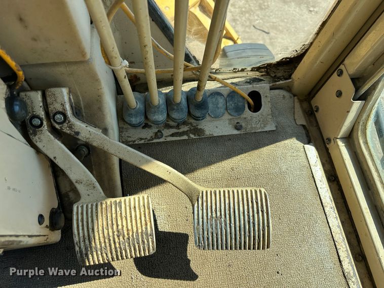 image for item DR5008 1999 Caterpillar 160H  motor grader