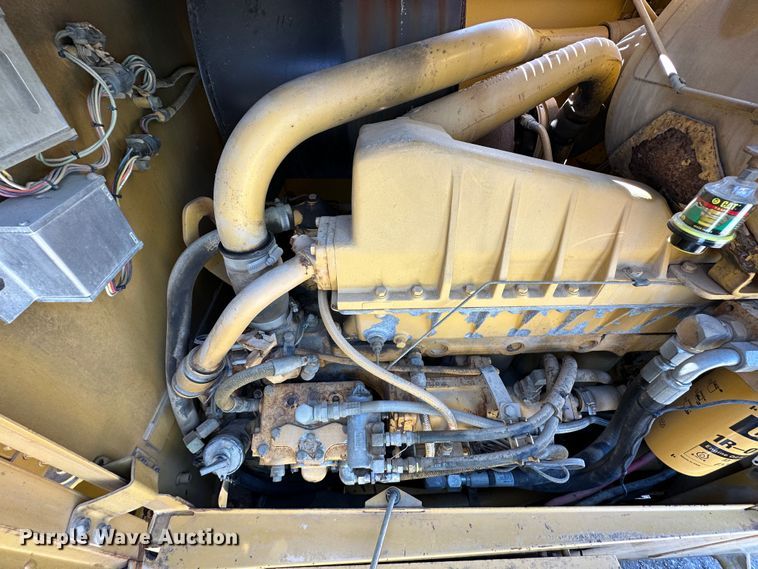 image for item DR5008 1999 Caterpillar 160H  motor grader