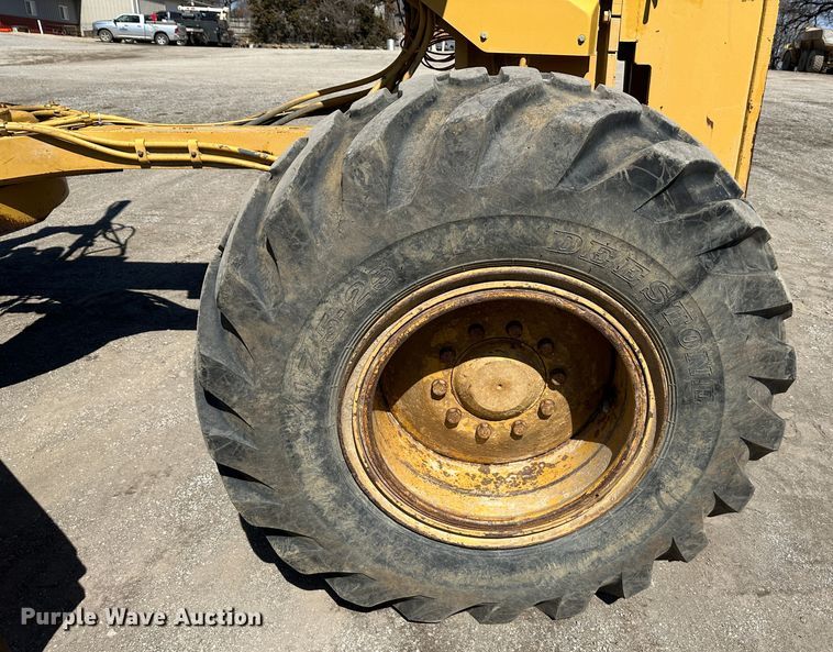 image for item DR5008 1999 Caterpillar 160H  motor grader