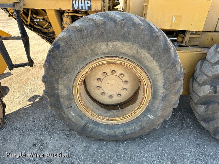 image for item DR5008 1999 Caterpillar 160H  motor grader