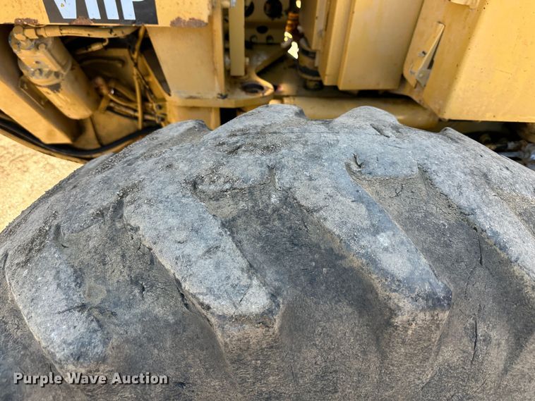 image for item DR5008 1999 Caterpillar 160H  motor grader