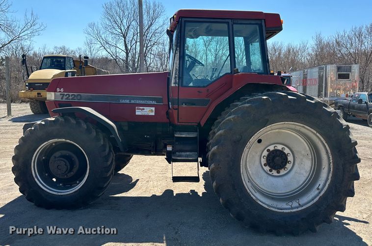 image for item DR5010 Case IH 7220  MFWD tractor