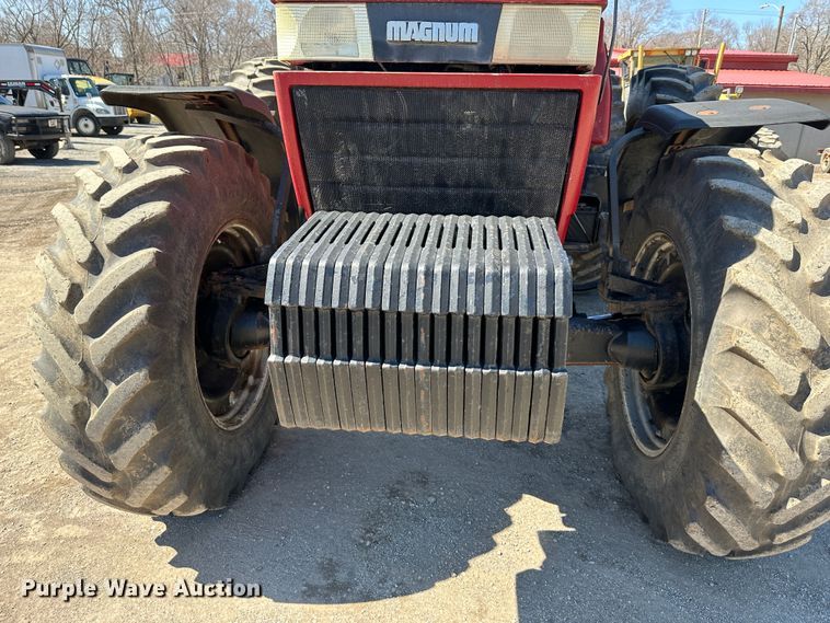 image for item DR5010 Case IH 7220  MFWD tractor