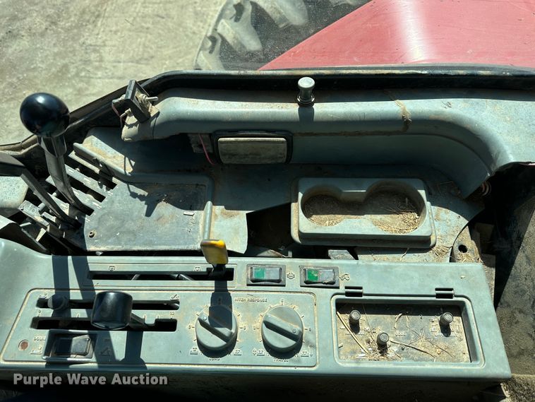 image for item DR5010 Case IH 7220  MFWD tractor