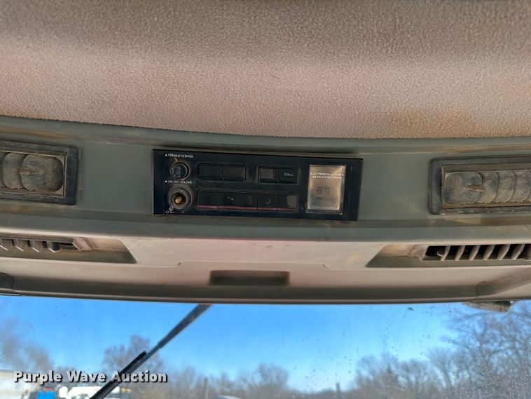 image for item DR5010 Case IH 7220  MFWD tractor