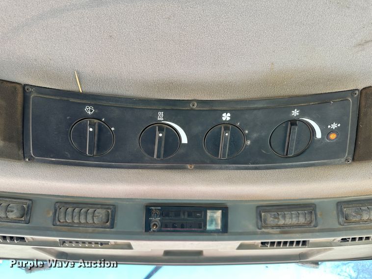 image for item DR5010 Case IH 7220  MFWD tractor