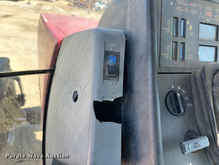 image for item DR5010 Case IH 7220  MFWD tractor