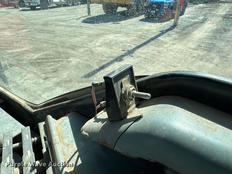 image for item DR5010 Case IH 7220  MFWD tractor