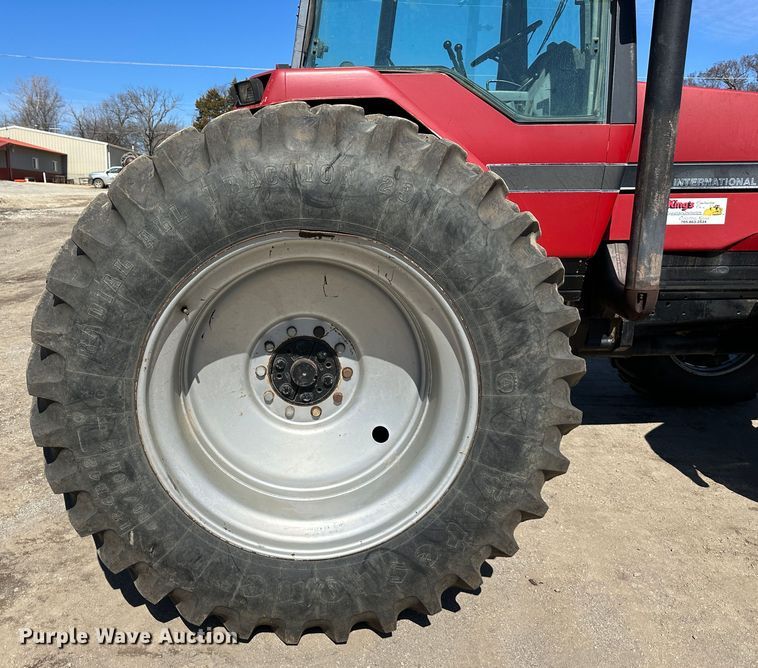 image for item DR5010 Case IH 7220  MFWD tractor