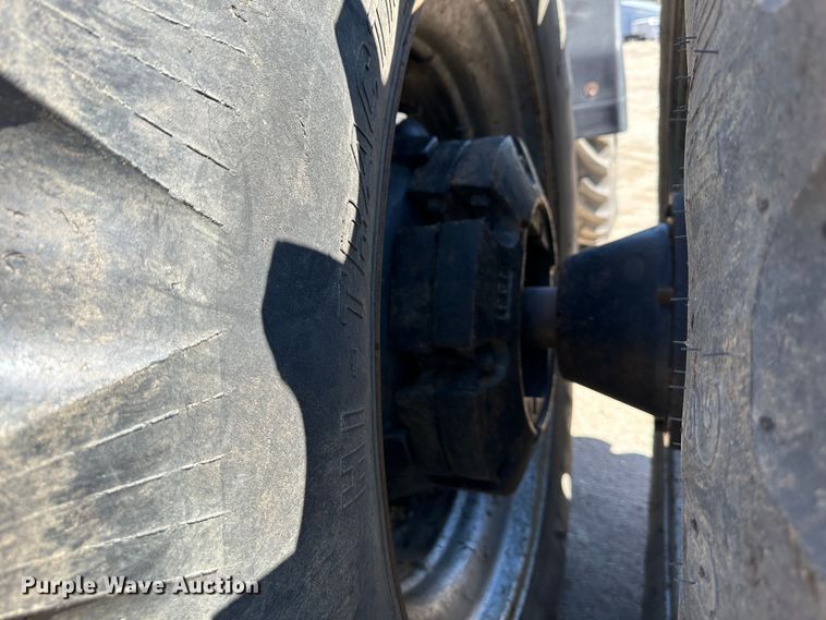 image for item DR5010 Case IH 7220  MFWD tractor