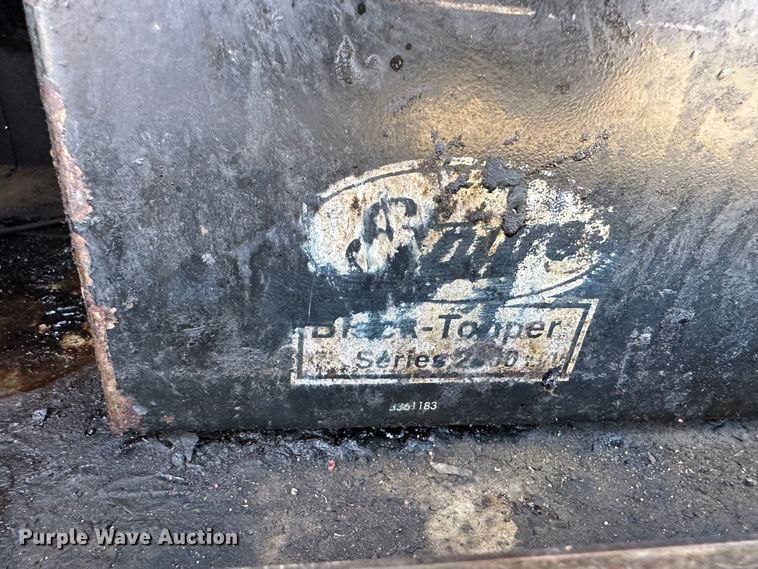 image for item DR5028 1998 GMC C7500  oil distributor truck