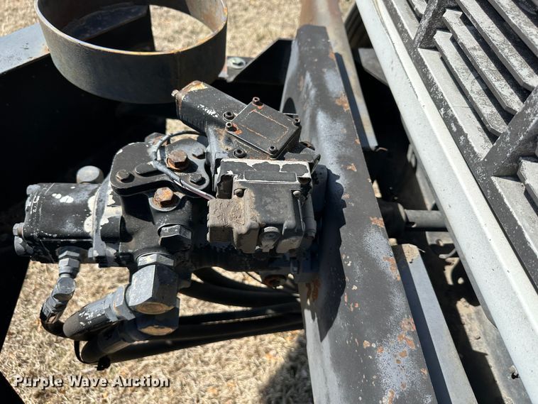 image for item DR5028 1998 GMC C7500  oil distributor truck