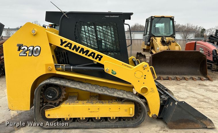 image for item DR5030 Yanmar T210  tracked skid steer loader