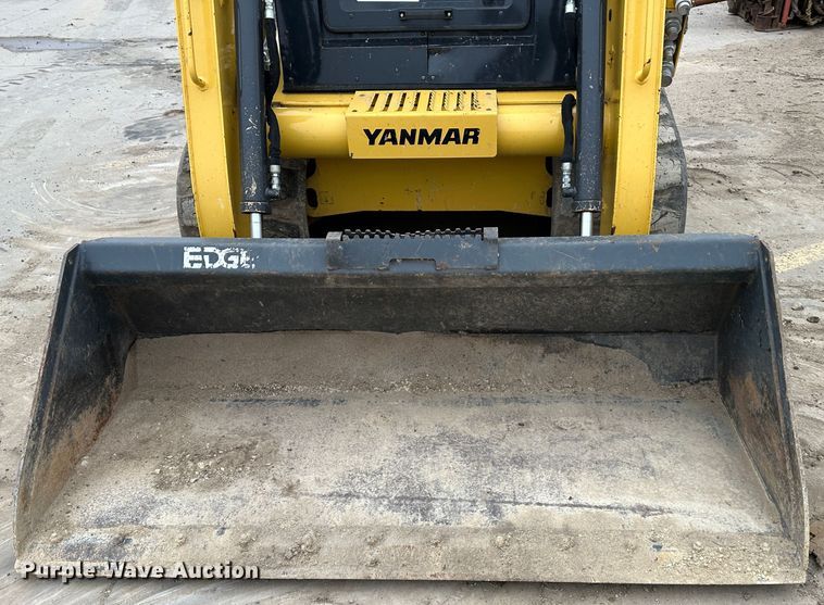 image for item DR5030 Yanmar T210  tracked skid steer loader