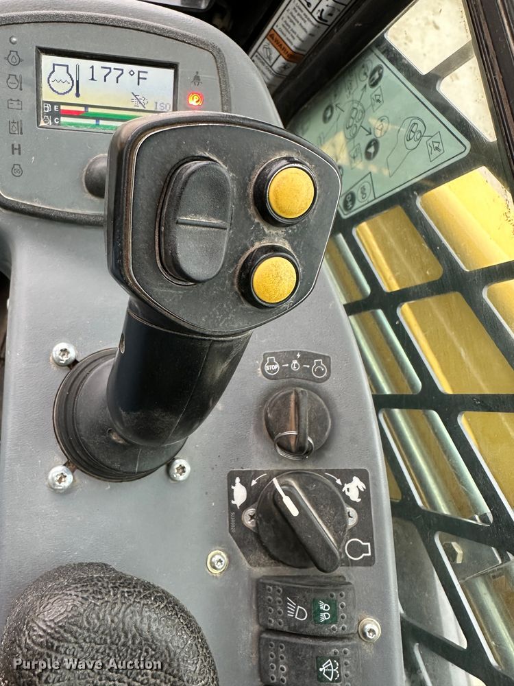 image for item DR5030 Yanmar T210  tracked skid steer loader