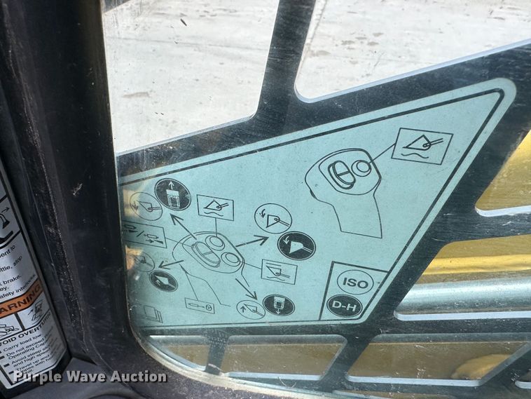 image for item DR5030 Yanmar T210  tracked skid steer loader