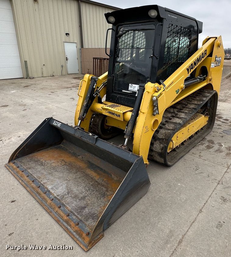 image for item DR5031 Yanmar T210  tracked skid steer loader