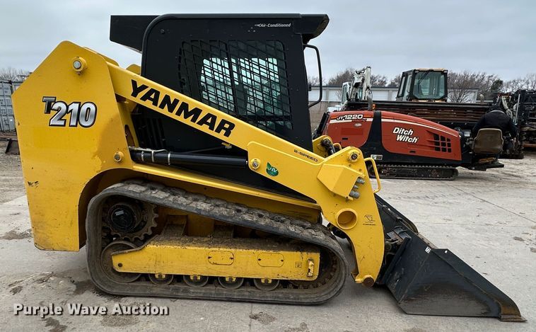 image for item DR5031 Yanmar T210  tracked skid steer loader