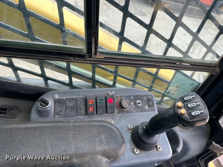 image for item DR5031 Yanmar T210  tracked skid steer loader