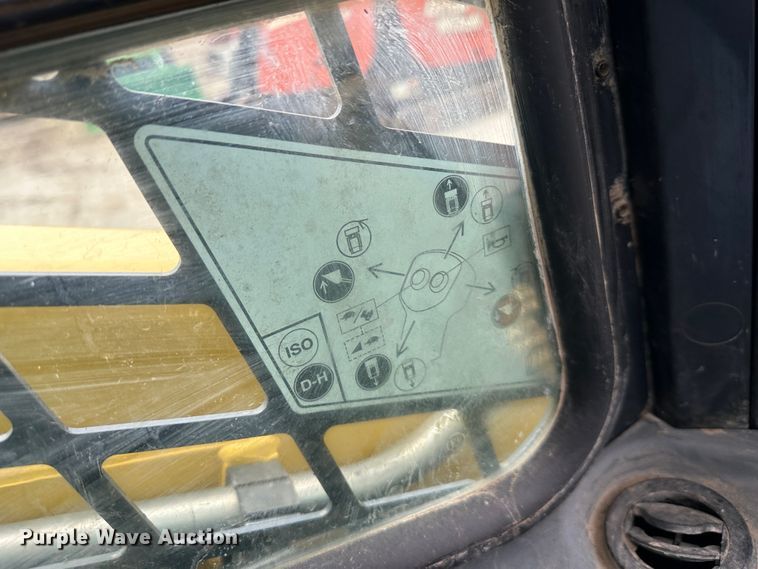 image for item DR5031 Yanmar T210  tracked skid steer loader