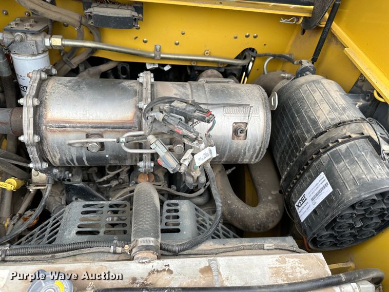 image for item DR5031 Yanmar T210  tracked skid steer loader