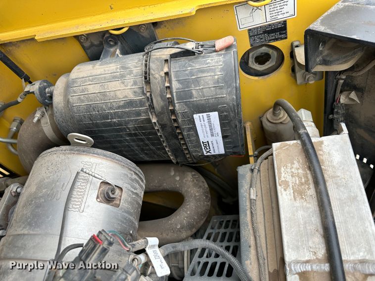 image for item DR5031 Yanmar T210  tracked skid steer loader