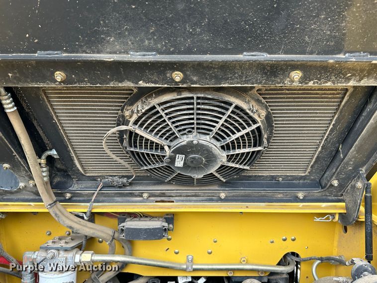 image for item DR5031 Yanmar T210  tracked skid steer loader