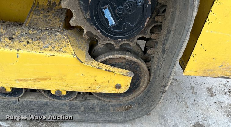 image for item DR5031 Yanmar T210  tracked skid steer loader