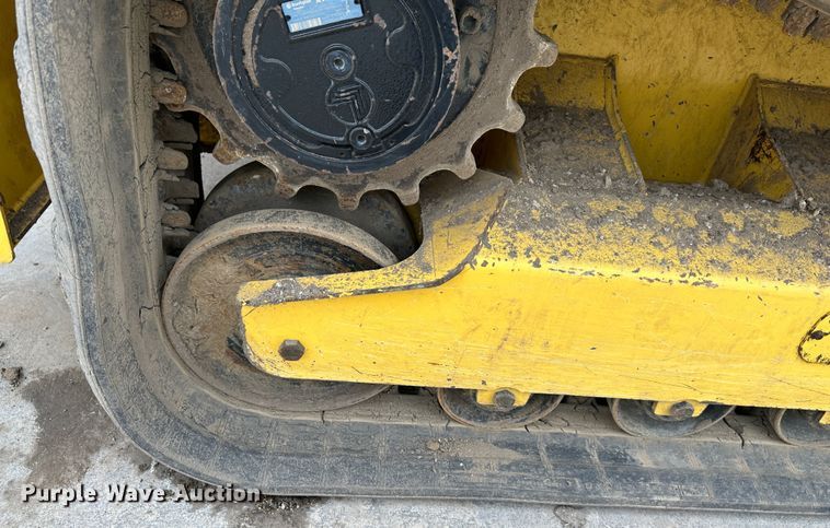 image for item DR5031 Yanmar T210  tracked skid steer loader