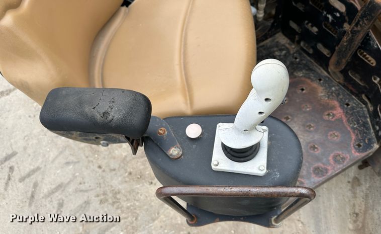 image for item DR5032 2004 Ditch Witch JT1220 Mach 1  directional boring unit