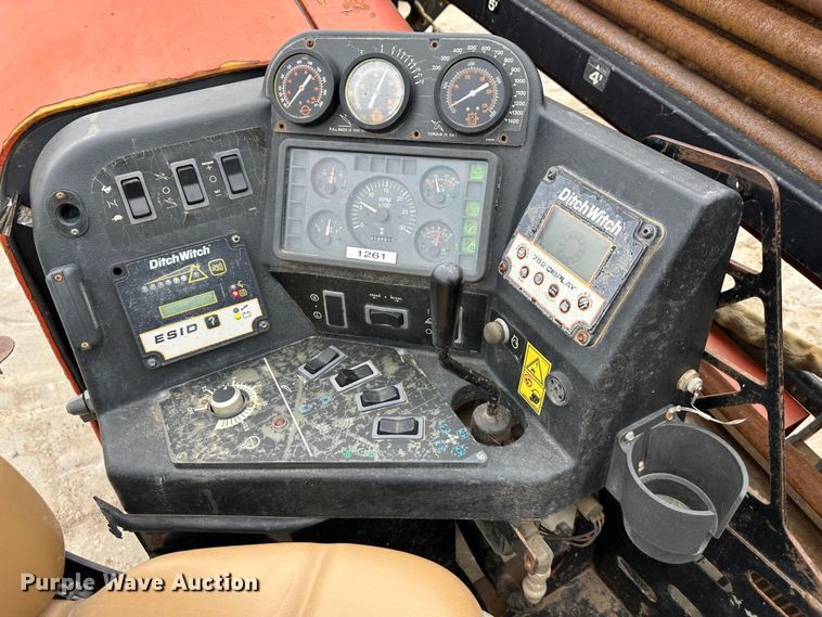 image for item DR5032 2004 Ditch Witch JT1220 Mach 1  directional boring unit