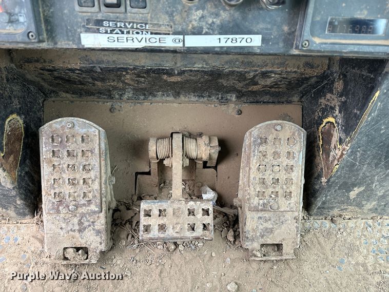 image for item DR5036 1998 Caterpillar 953C  track loader