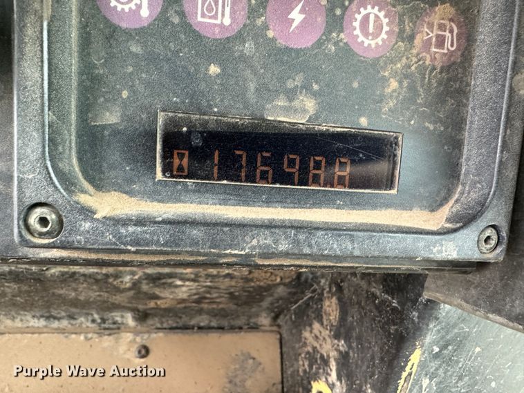 image for item DR5036 1998 Caterpillar 953C  track loader