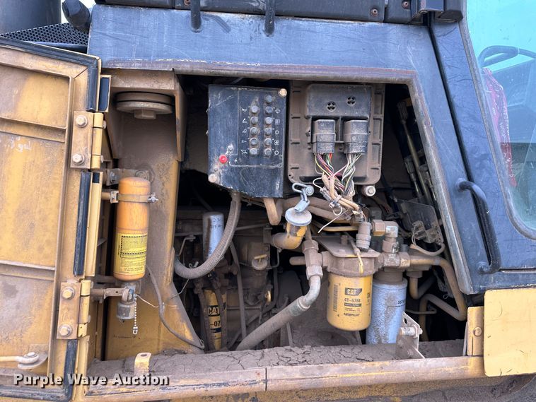 image for item DR5036 1998 Caterpillar 953C  track loader