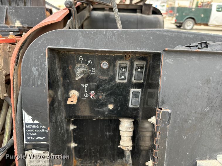 image for item DR5038 2008 Ditch Witch JT2020 Mach 1  directional boring unit