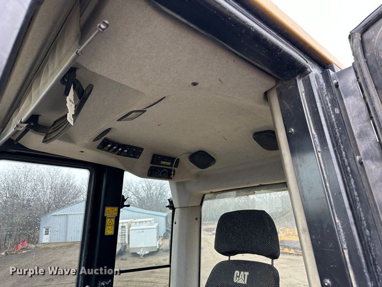 image for item DR5052 2008 Caterpillar 963D  track loader