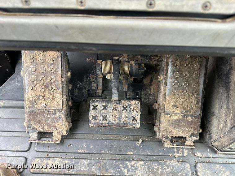 image for item DR5052 2008 Caterpillar 963D  track loader