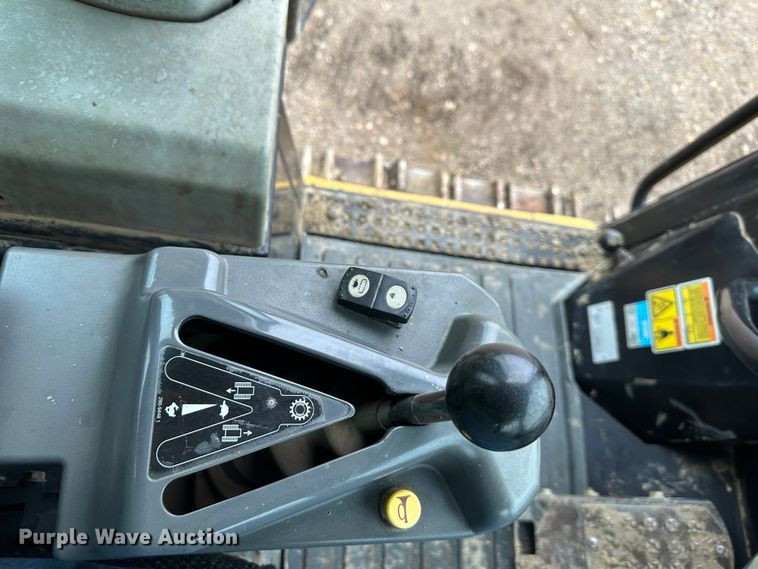 image for item DR5052 2008 Caterpillar 963D  track loader