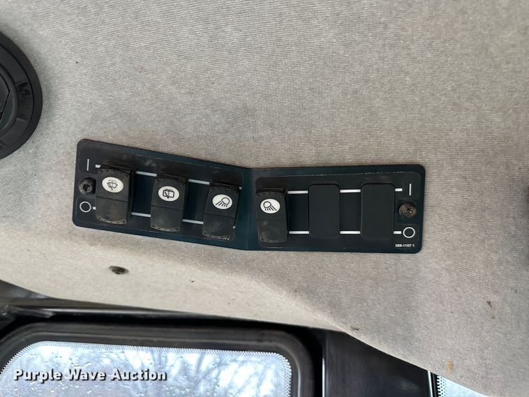 image for item DR5052 2008 Caterpillar 963D  track loader