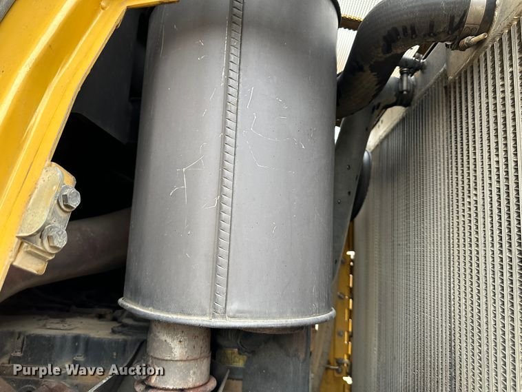 image for item DR5052 2008 Caterpillar 963D  track loader