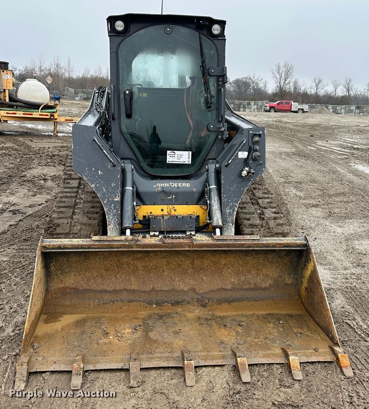 image for item DR5059 2019 John Deere 325G  tracked skid steer loader