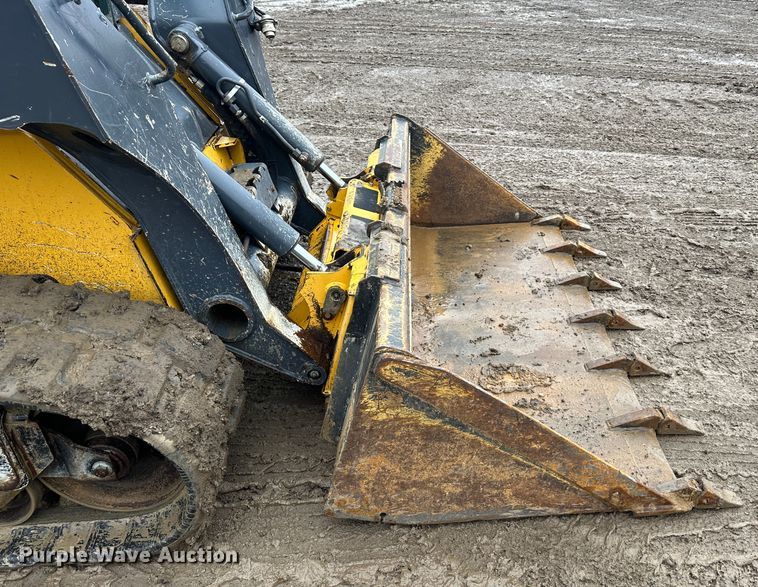 image for item DR5059 2019 John Deere 325G  tracked skid steer loader