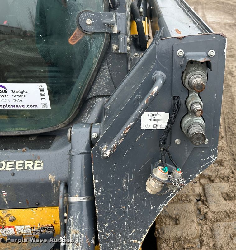 image for item DR5059 2019 John Deere 325G  tracked skid steer loader