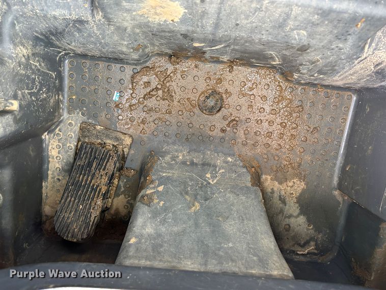 image for item DR5059 2019 John Deere 325G  tracked skid steer loader