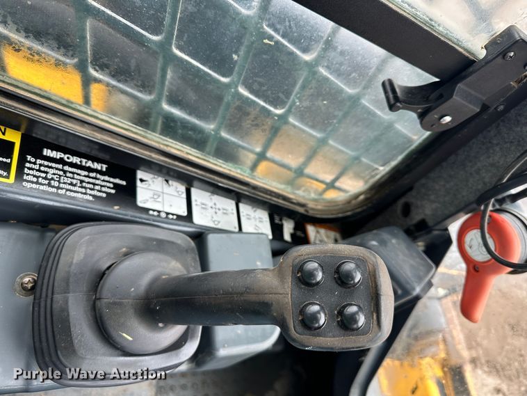 image for item DR5059 2019 John Deere 325G  tracked skid steer loader