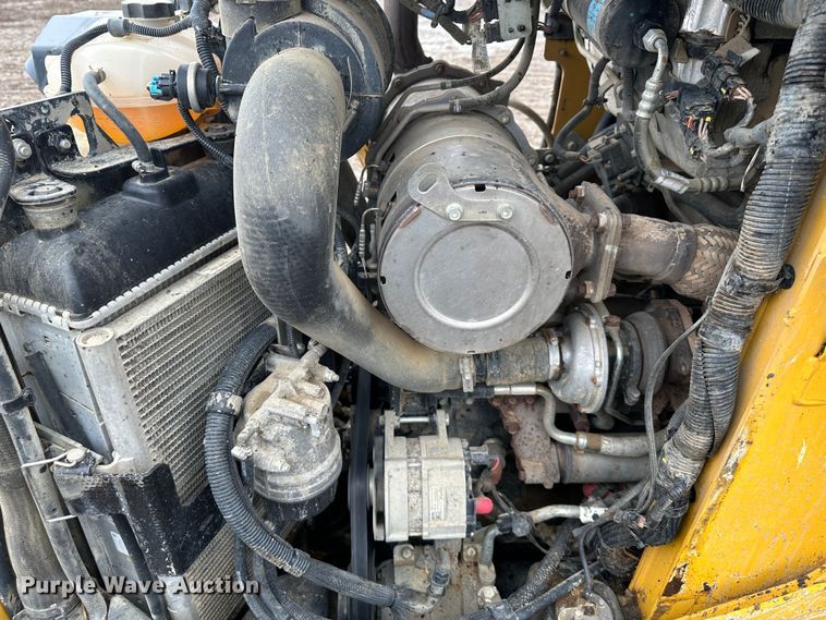 image for item DR5059 2019 John Deere 325G  tracked skid steer loader